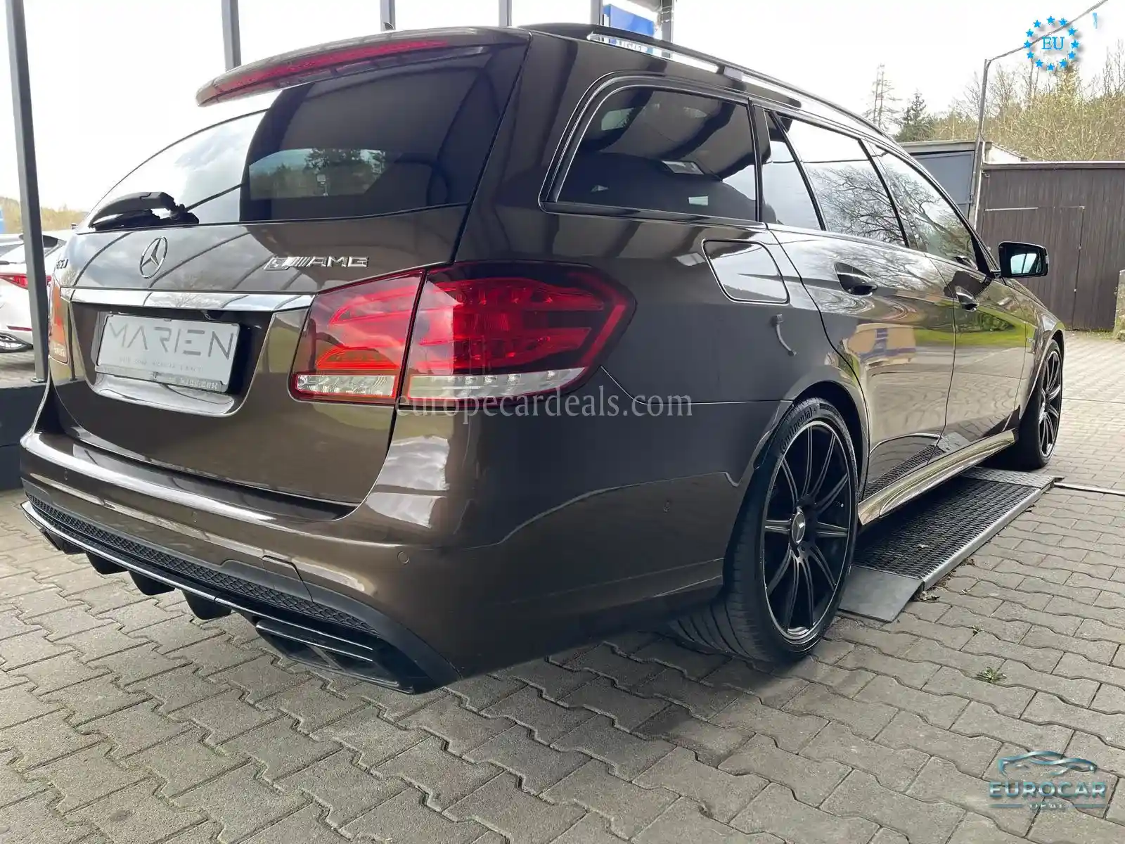 Mercedes-Benz E 63 AMG