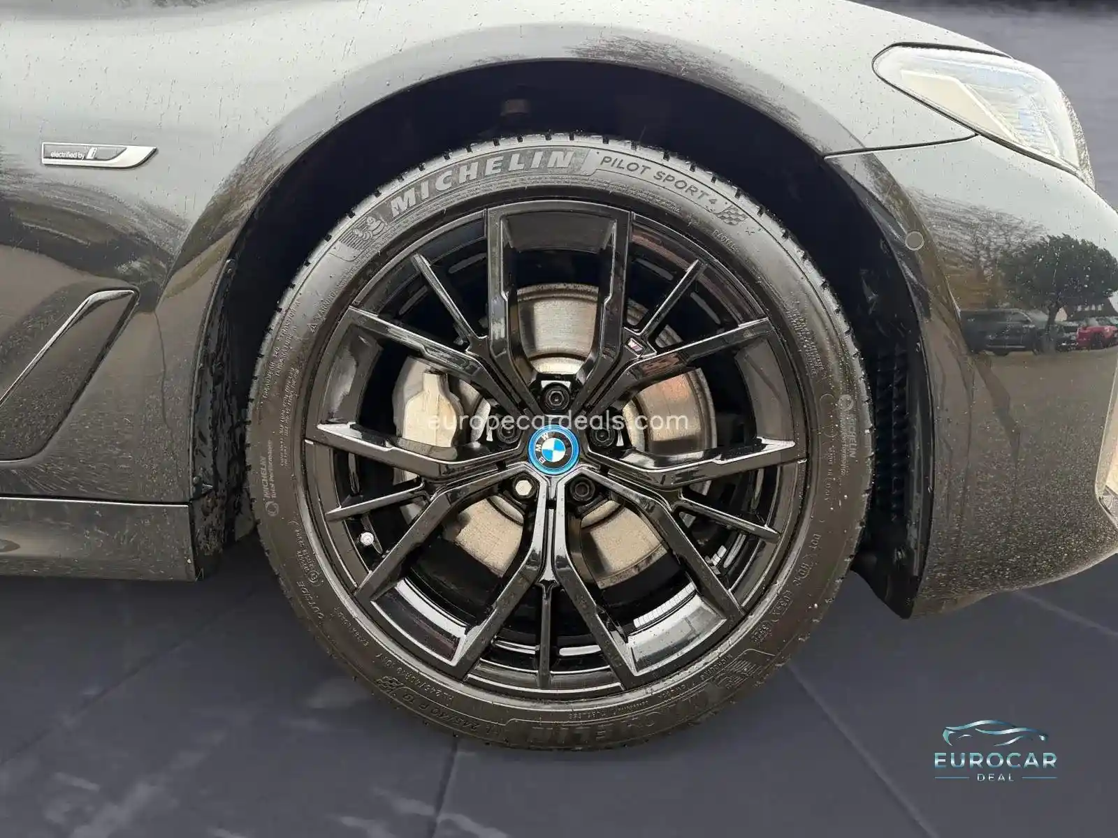 BMW 530