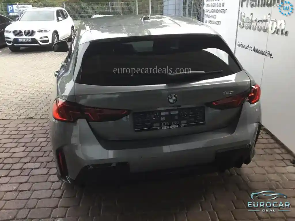 BMW 120