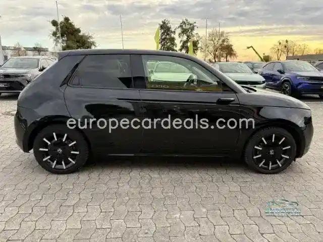 Honda e