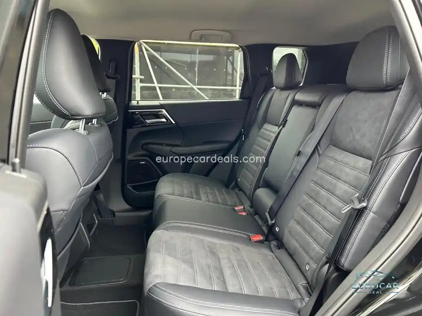 Mitsubishi Plug-in Hybrid Outlander