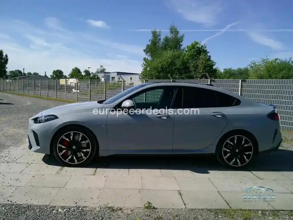 BMW 223 Gran Coupé