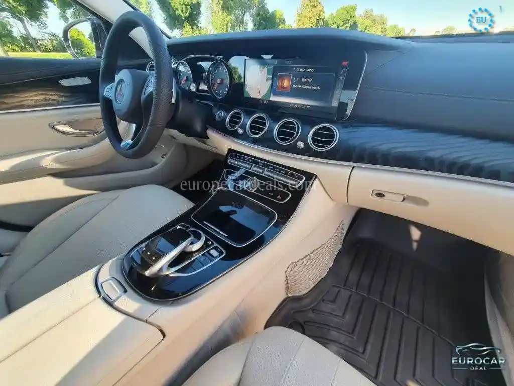 Mercedes-Benz E 300