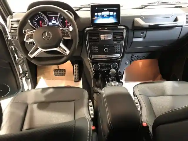 Mercedes-Benz G 500
