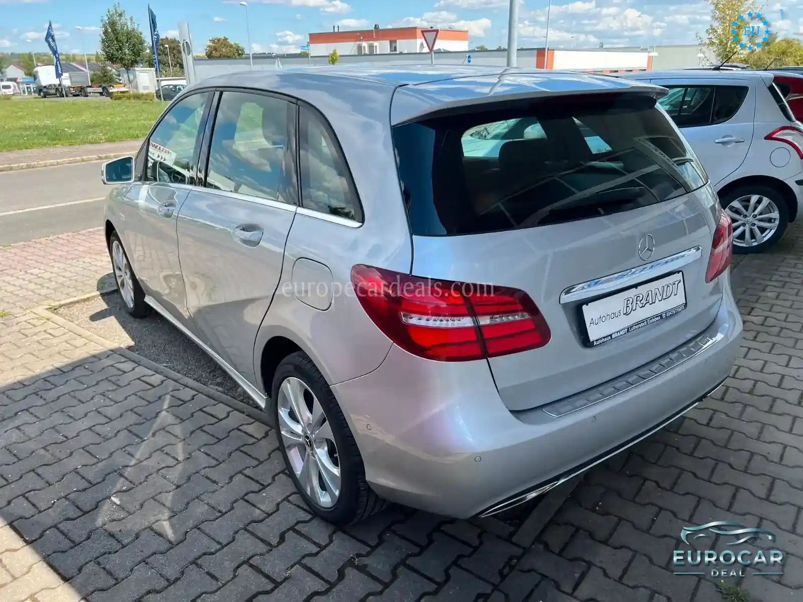 Mercedes-Benz B 200