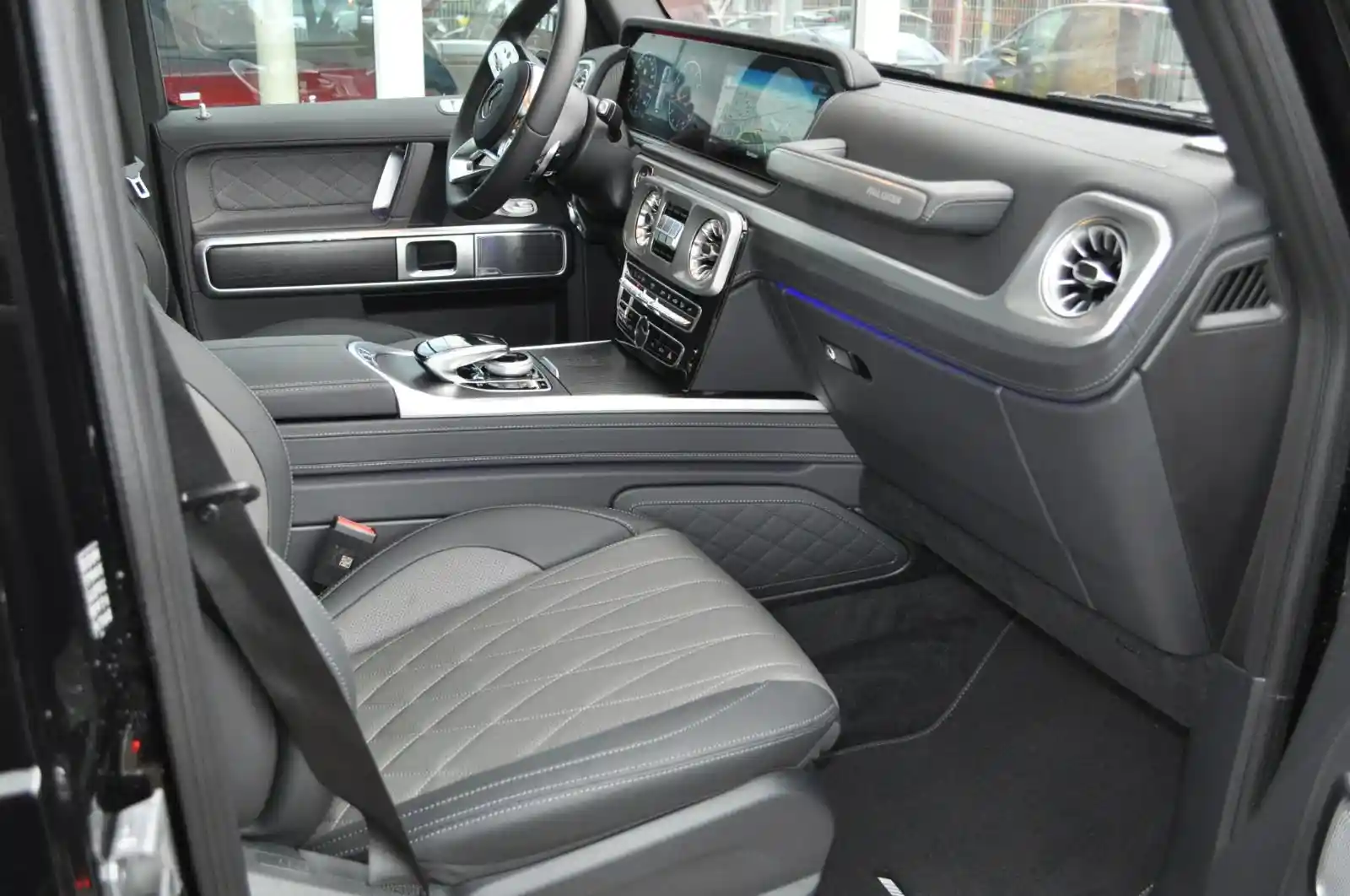 Mercedes-Benz G 500