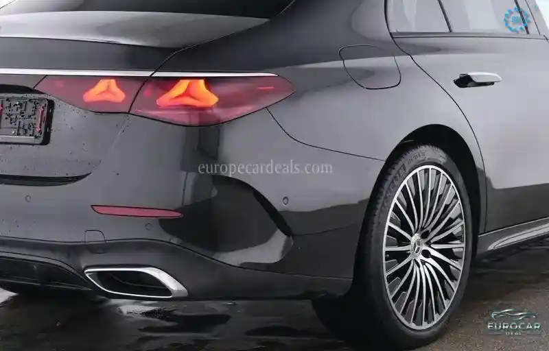 Mercedes-Benz E 300