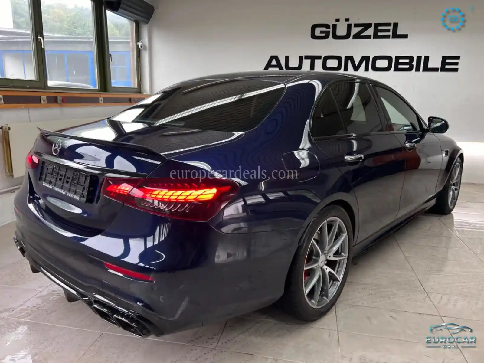 Mercedes-Benz E 63 AMG