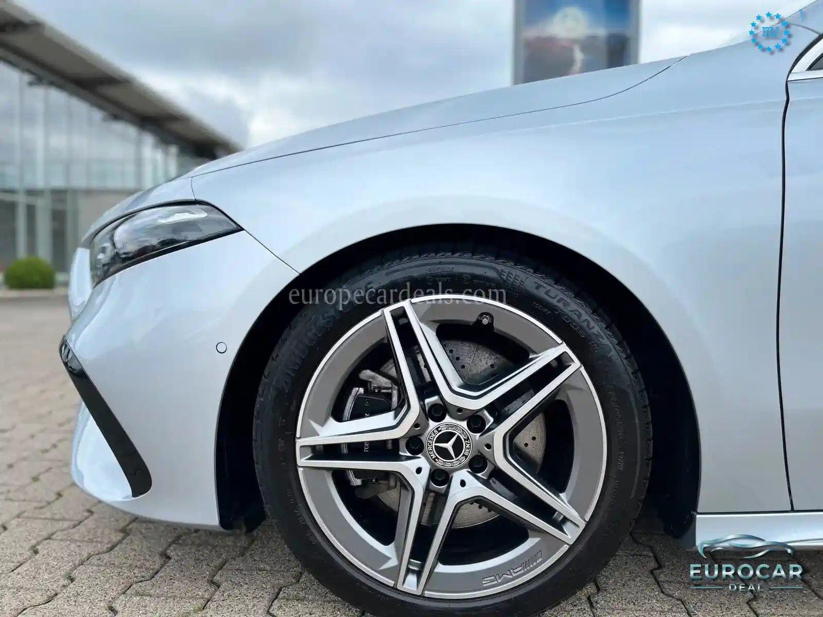 Mercedes-Benz A 220