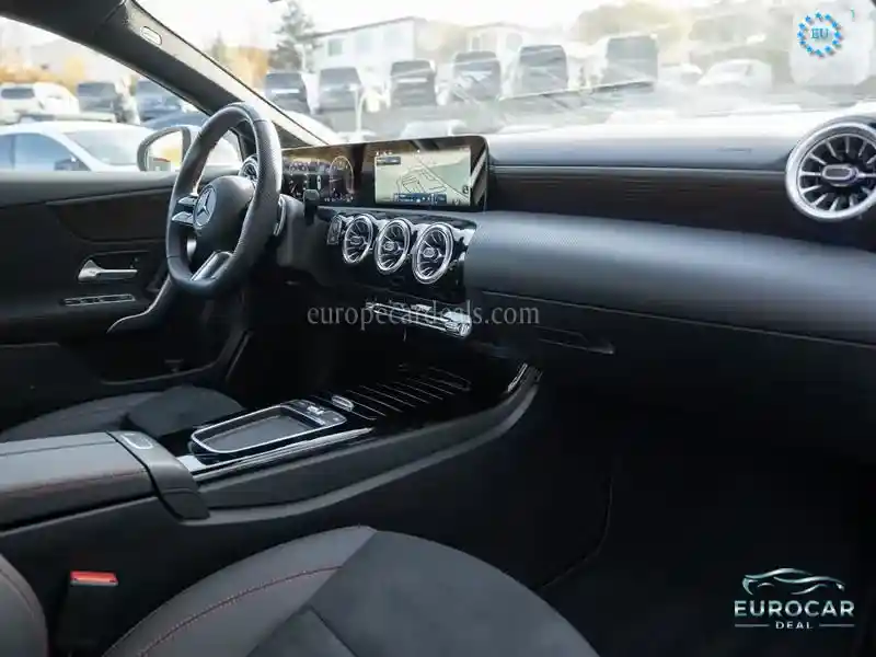Mercedes-Benz A 220