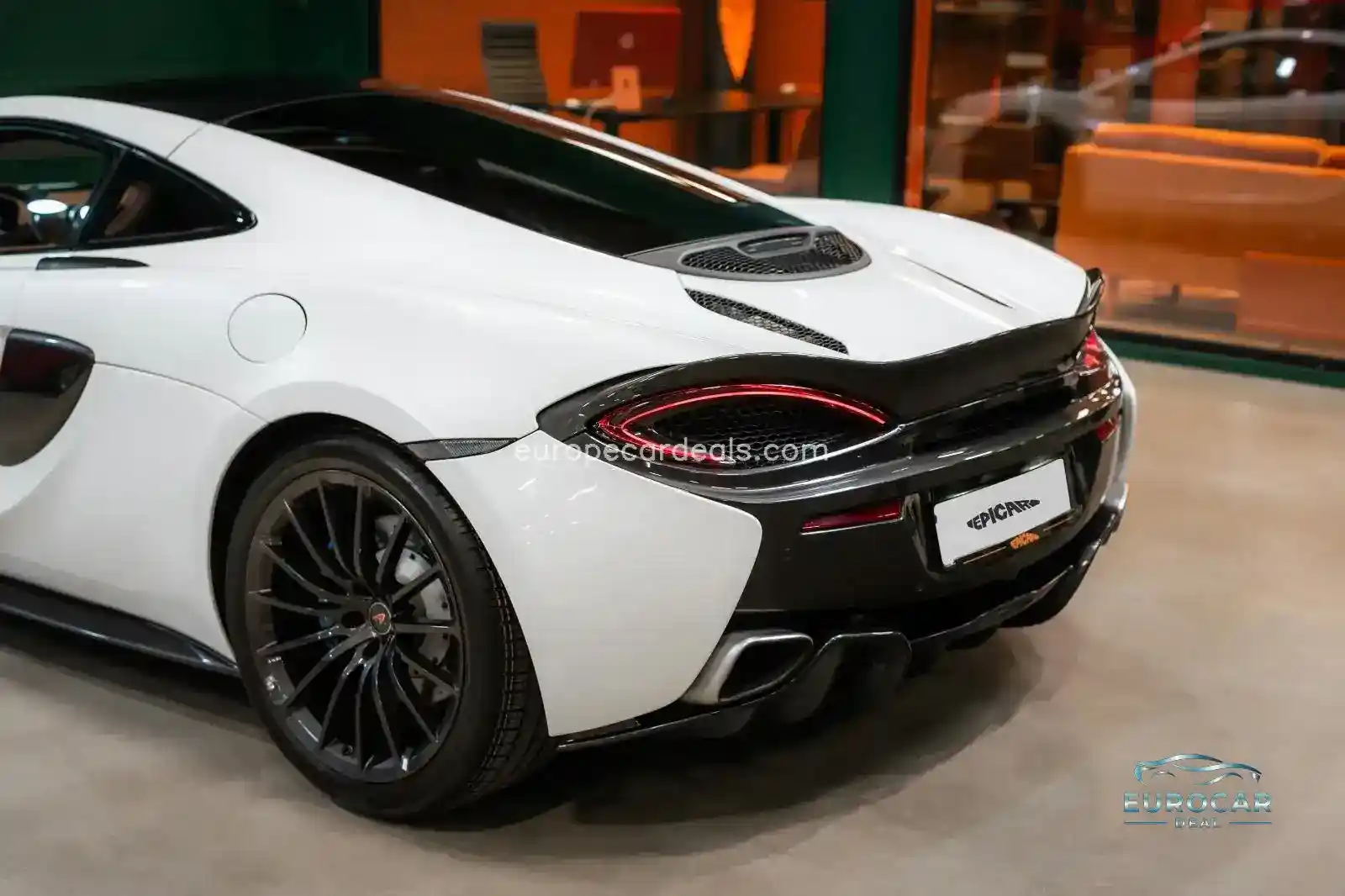 McLaren 570GT