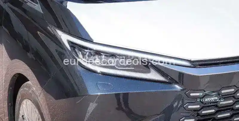 Lexus LM