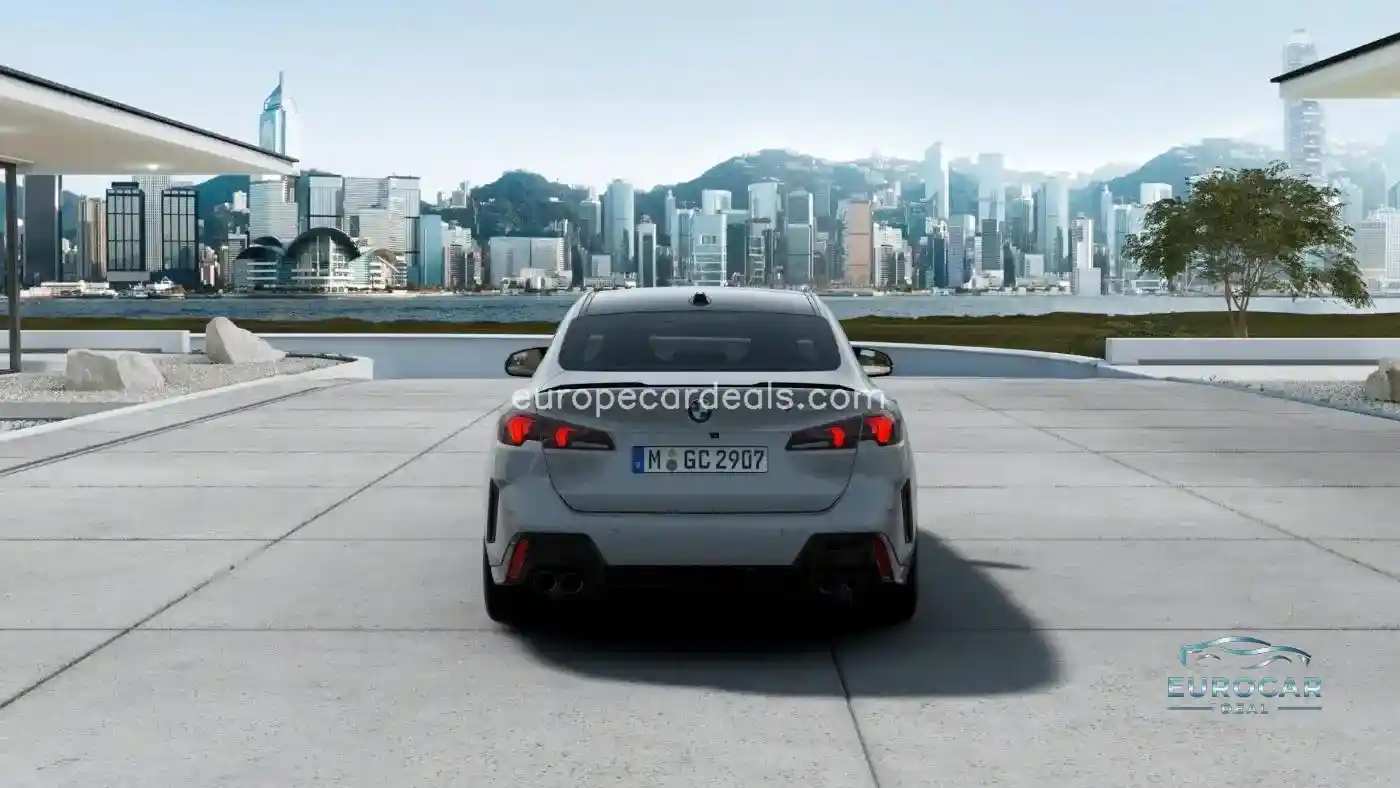 BMW M235