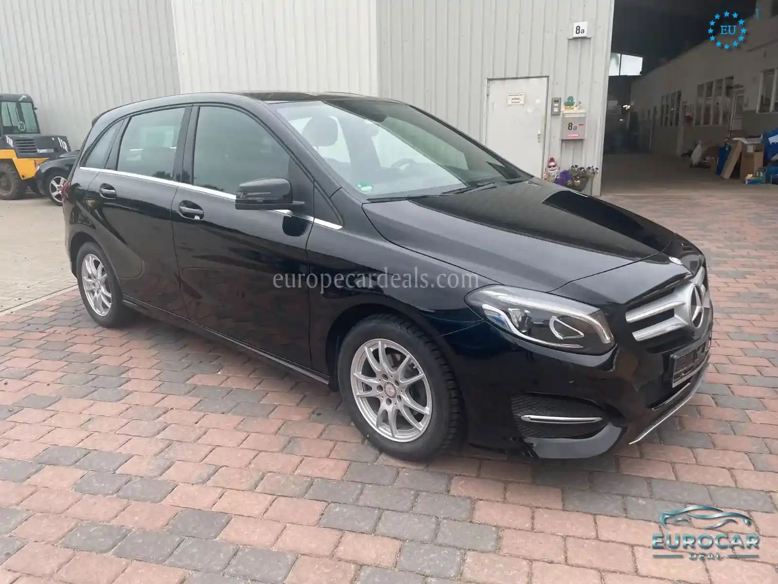 Mercedes-Benz B 180