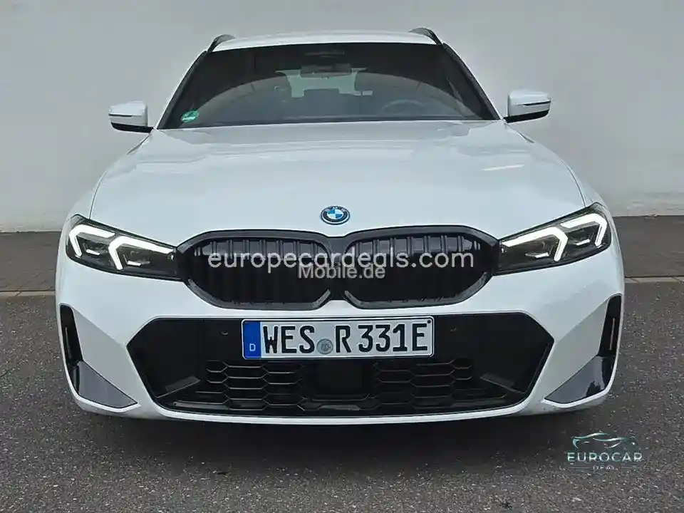 BMW 330