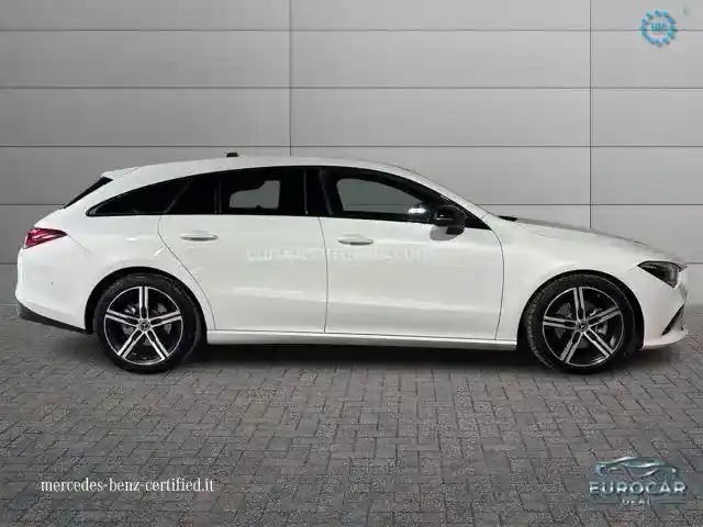 Mercedes-Benz CLA 200 Shooting Brake
