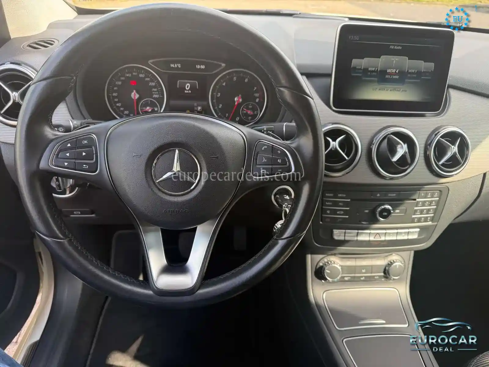 Mercedes-Benz B 180