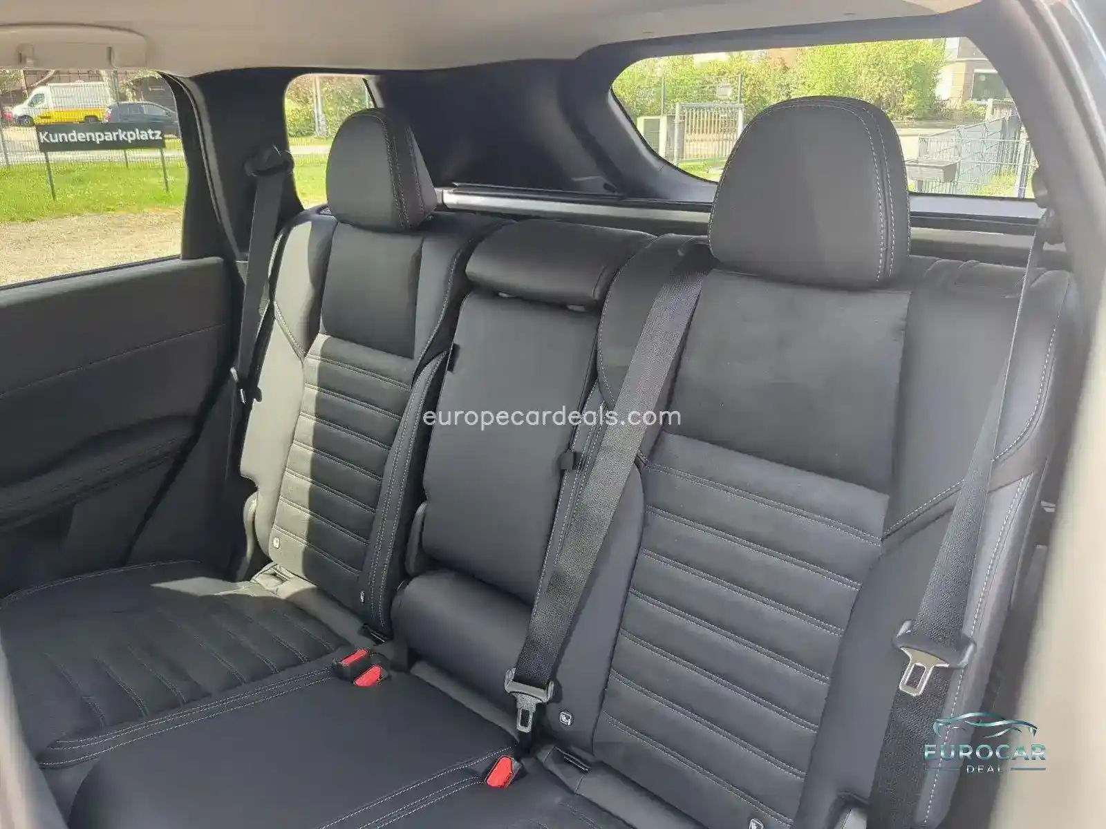 Mitsubishi Plug-in Hybrid Outlander
