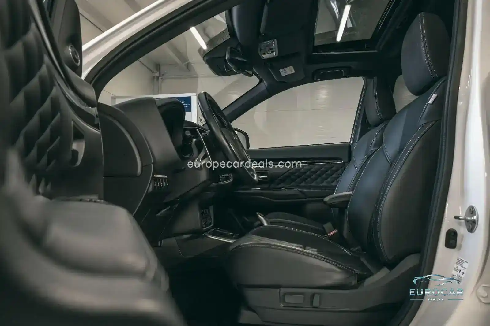 Mitsubishi Plug-in Hybrid Outlander