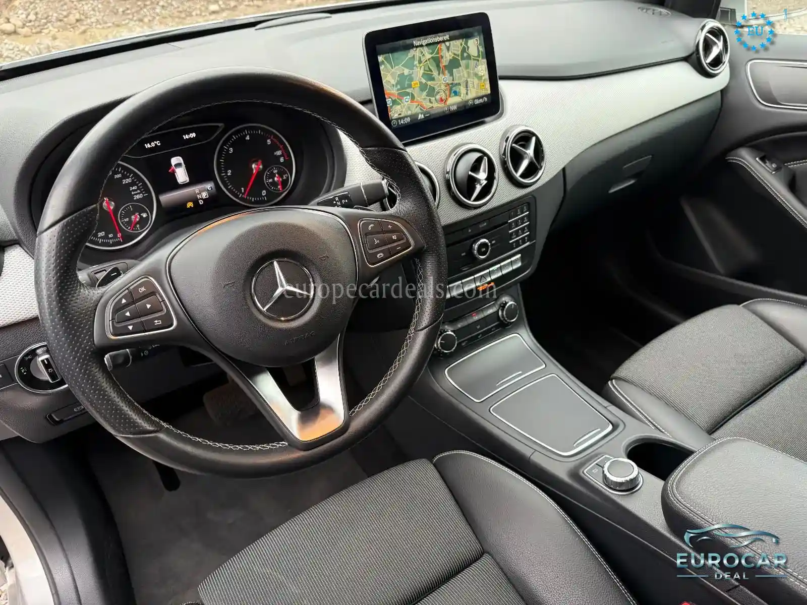 Mercedes-Benz B 180