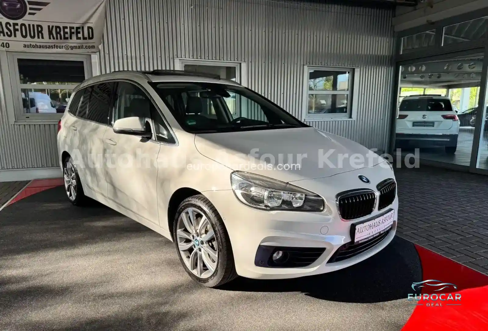BMW 220