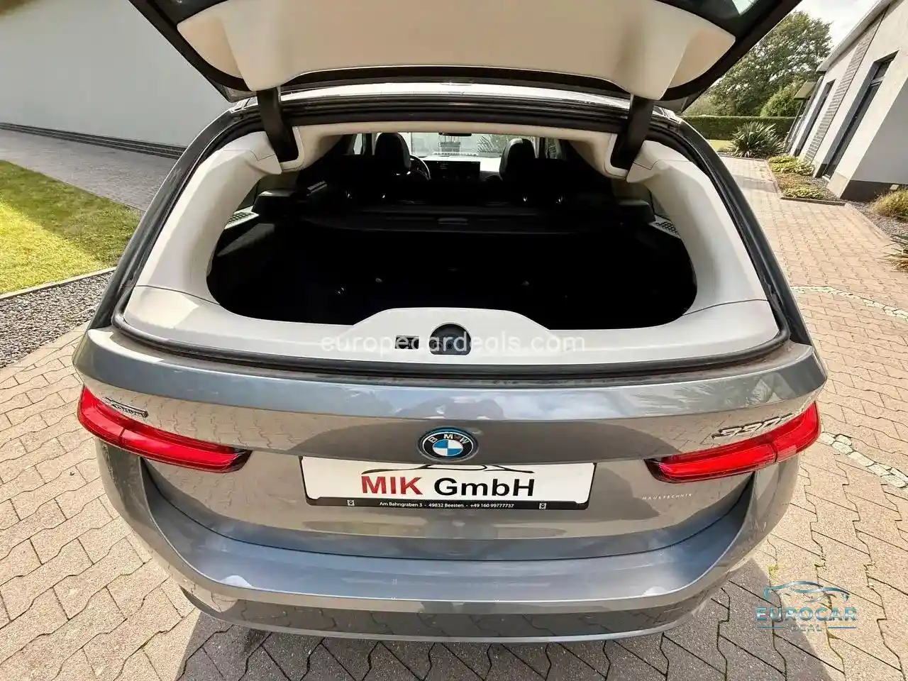 BMW 330