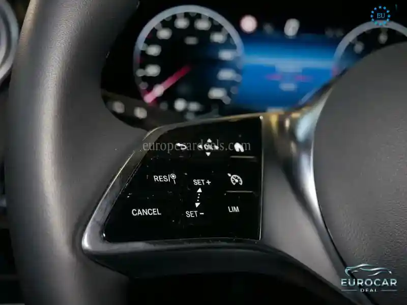 Mercedes-Benz B 220