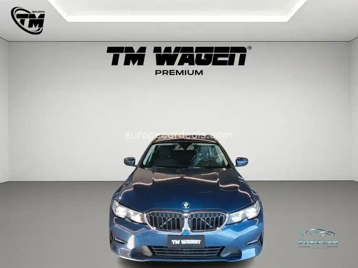 BMW 320