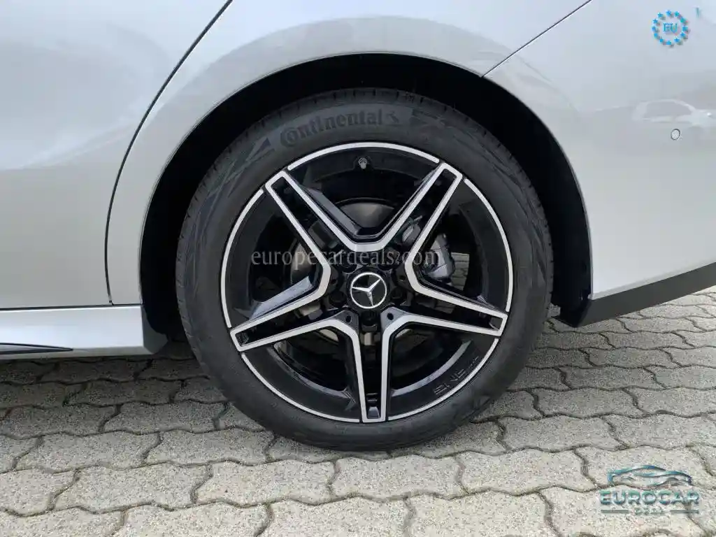 Mercedes-Benz CLA 180