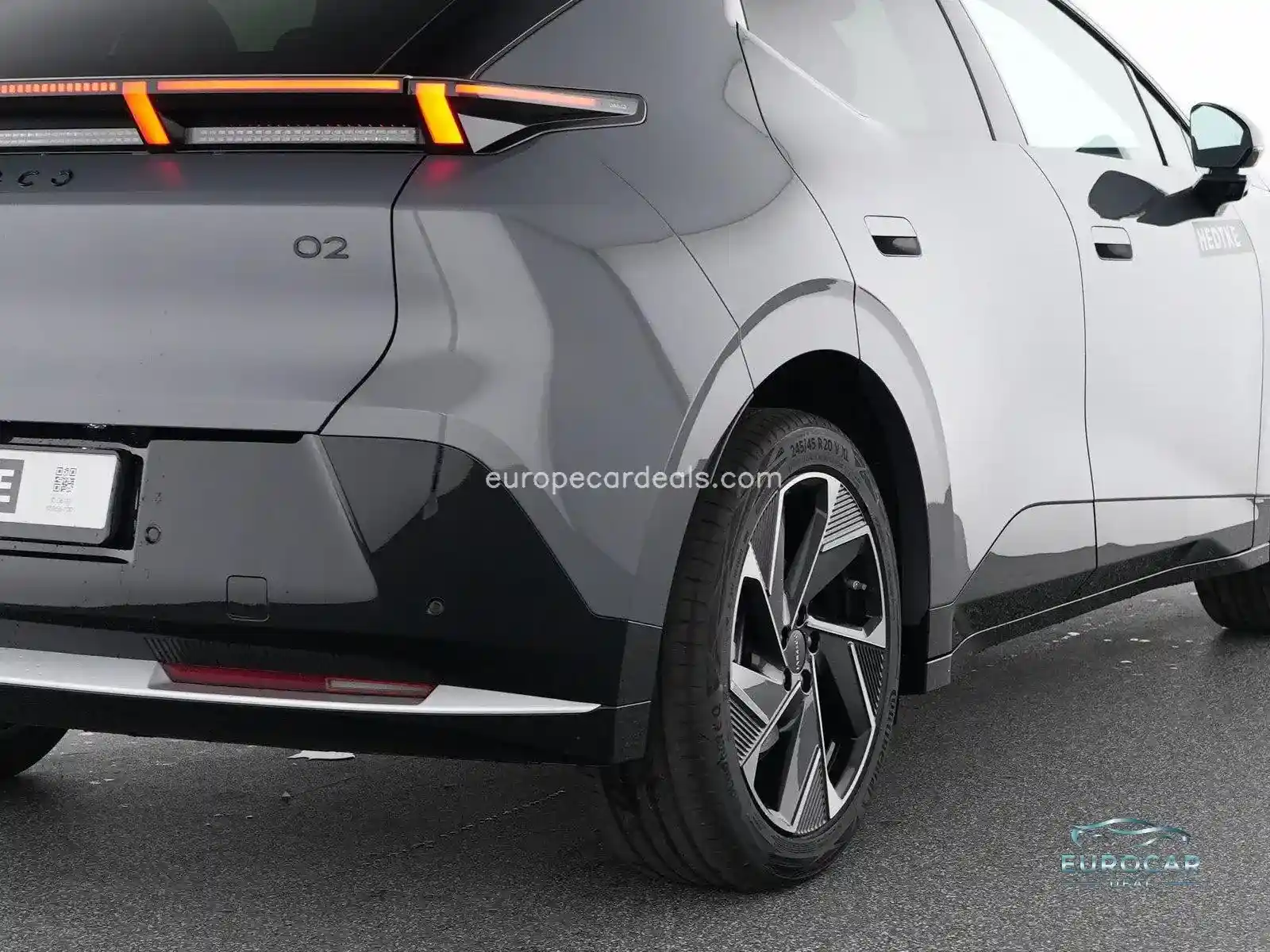 Lynk&Co 02