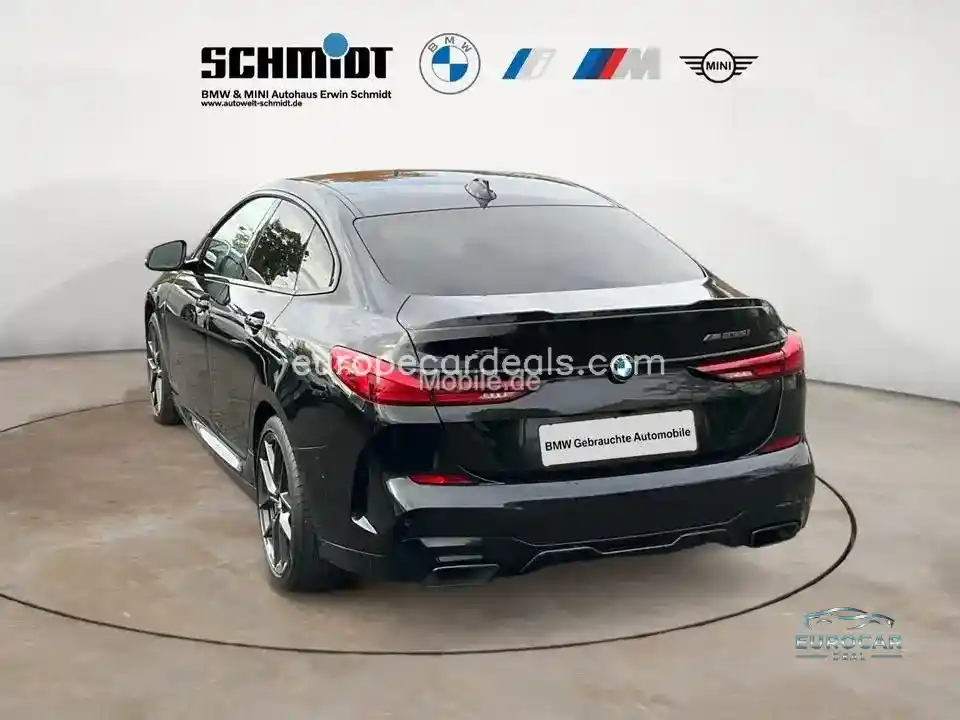 BMW M235
