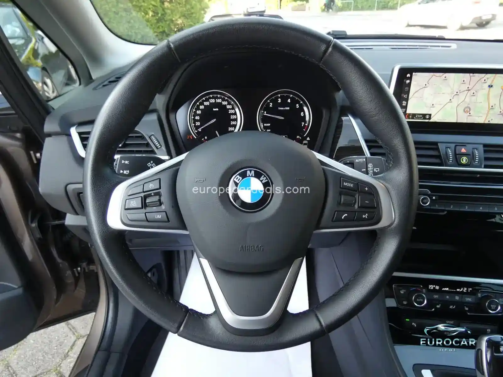 BMW 225