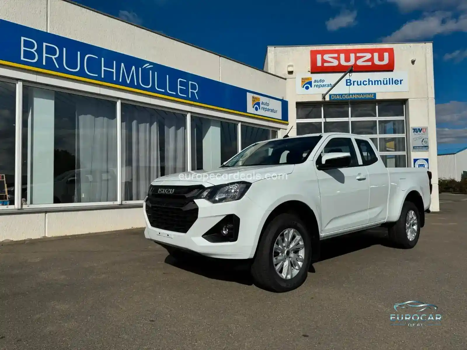 Space Cab 4X4 LS AT 2025