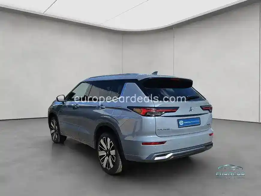 Mitsubishi Plug-in Hybrid Outlander