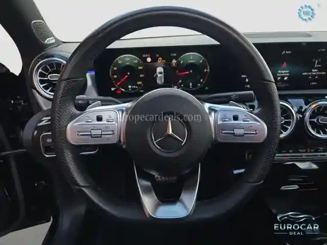 Mercedes-Benz A 220