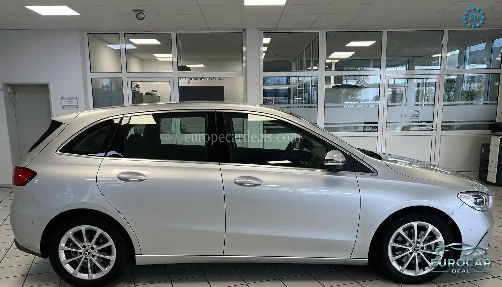 Mercedes-Benz B 180