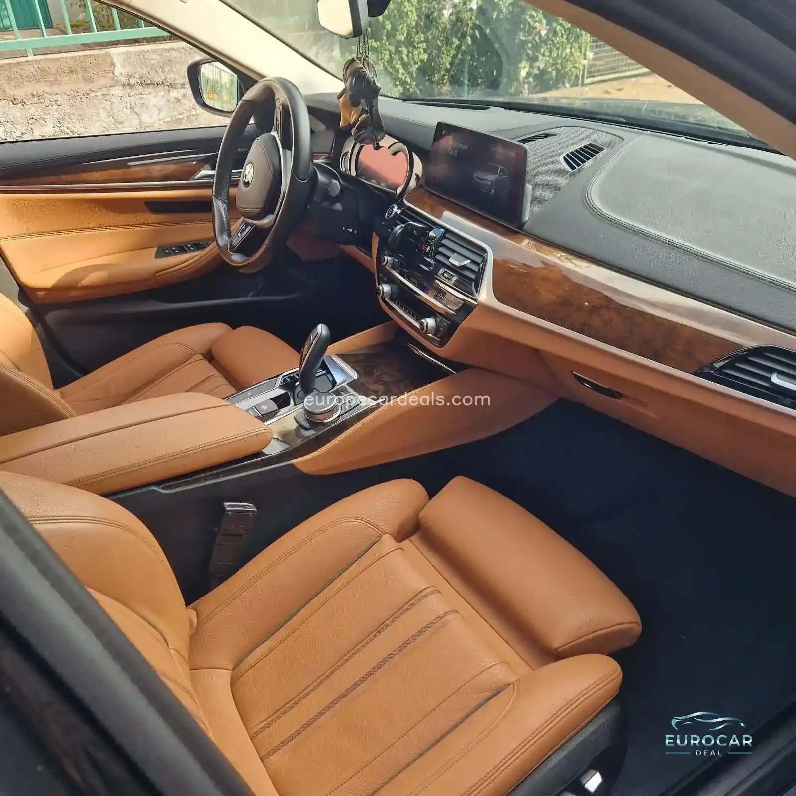 BMW 525