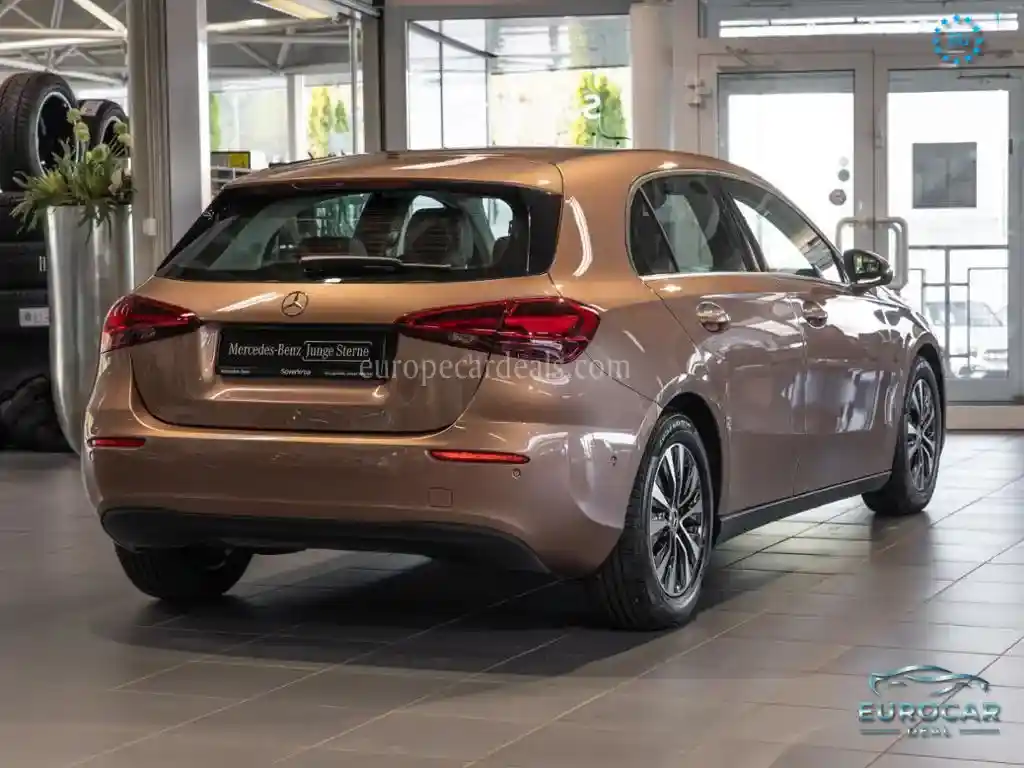 Mercedes-Benz A 180
