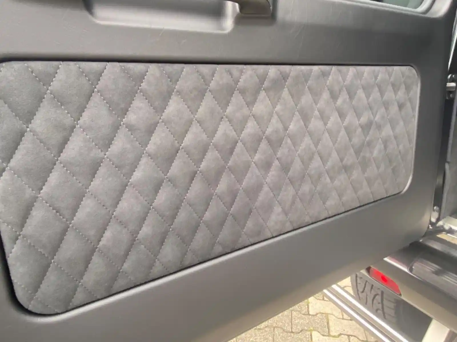 Mercedes-Benz G 500