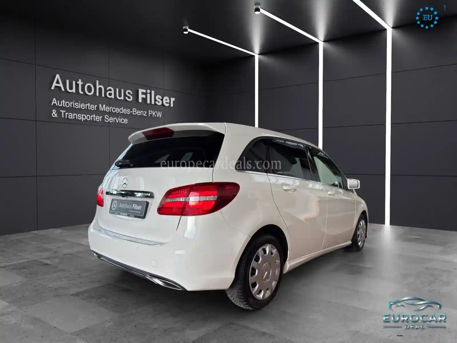 Mercedes-Benz B 180