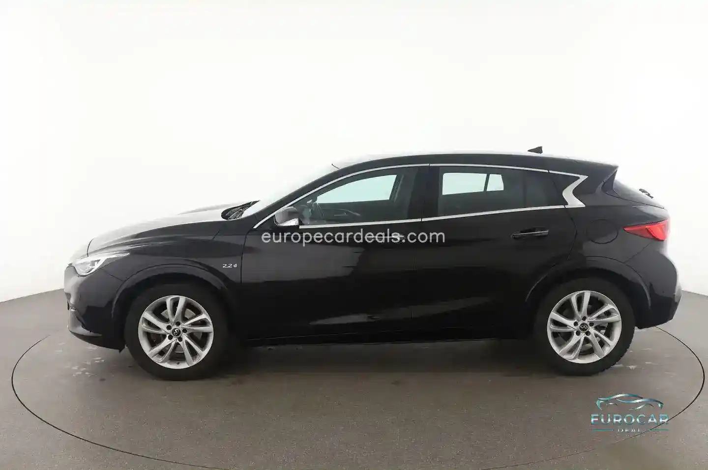 Infiniti Q30