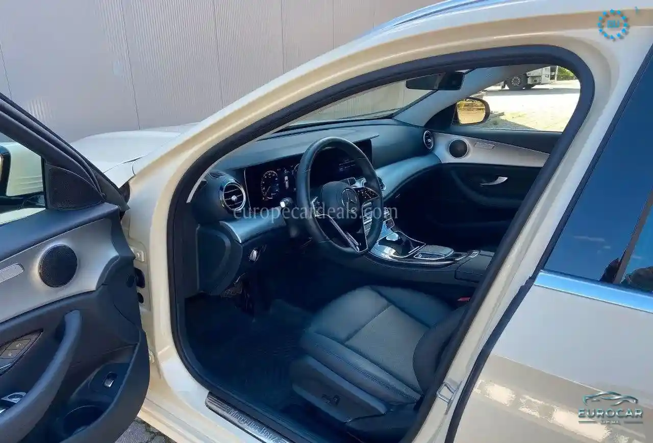 Mercedes-Benz E 200