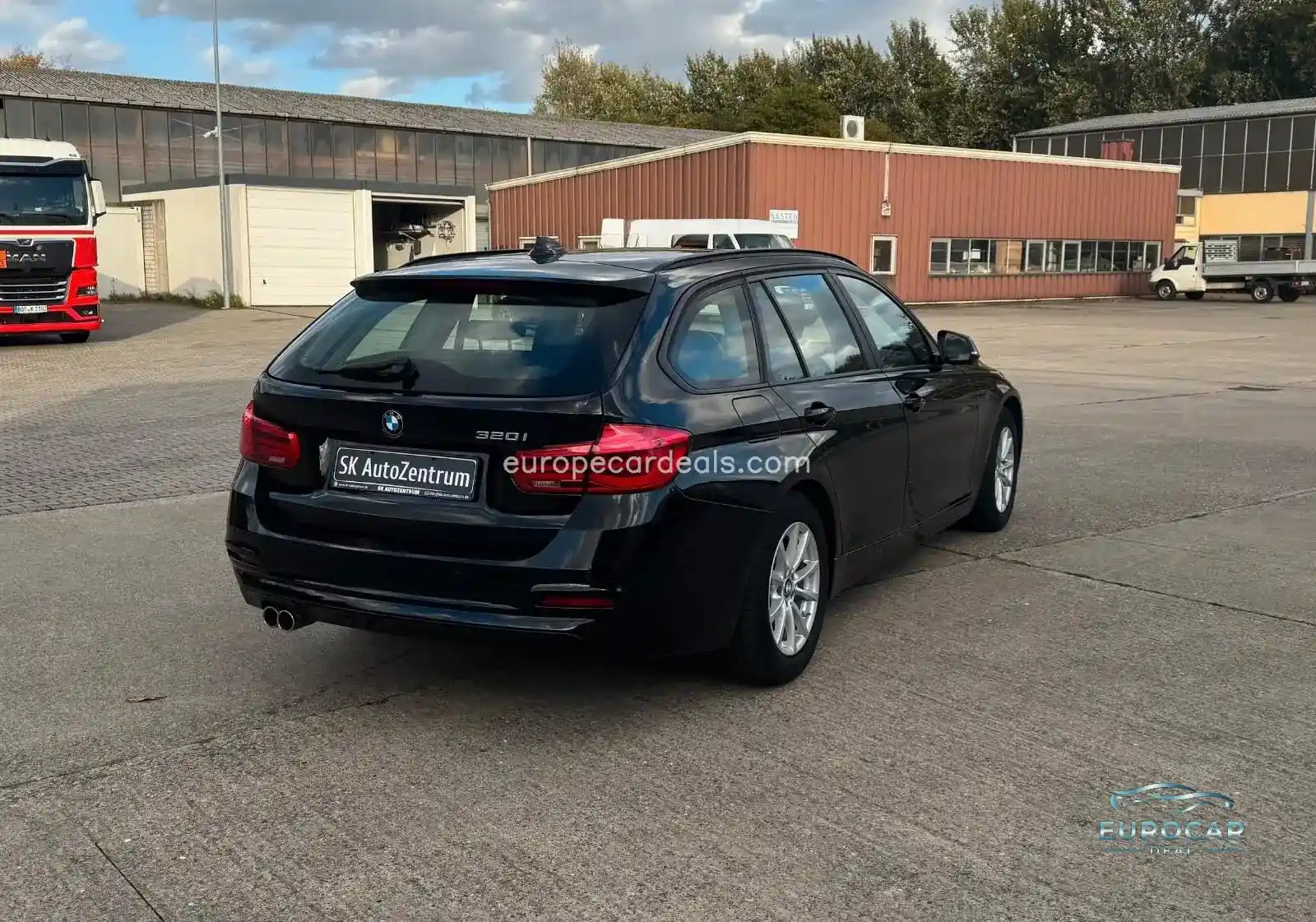 BMW 320