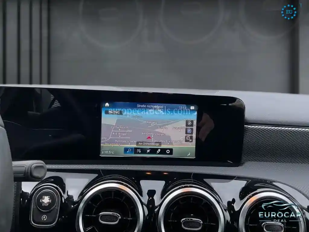 Mercedes-Benz A 220