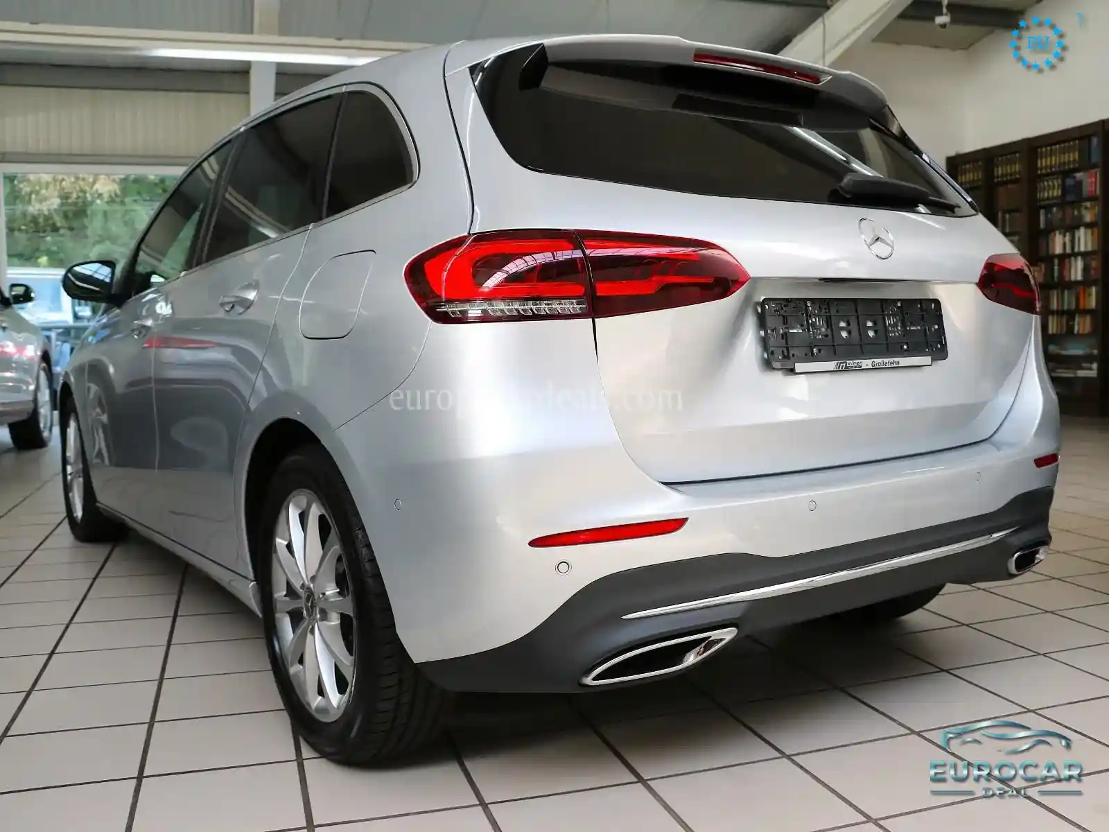 Mercedes-Benz B 200