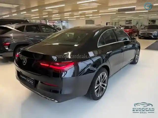 Mercedes-Benz CLA 180