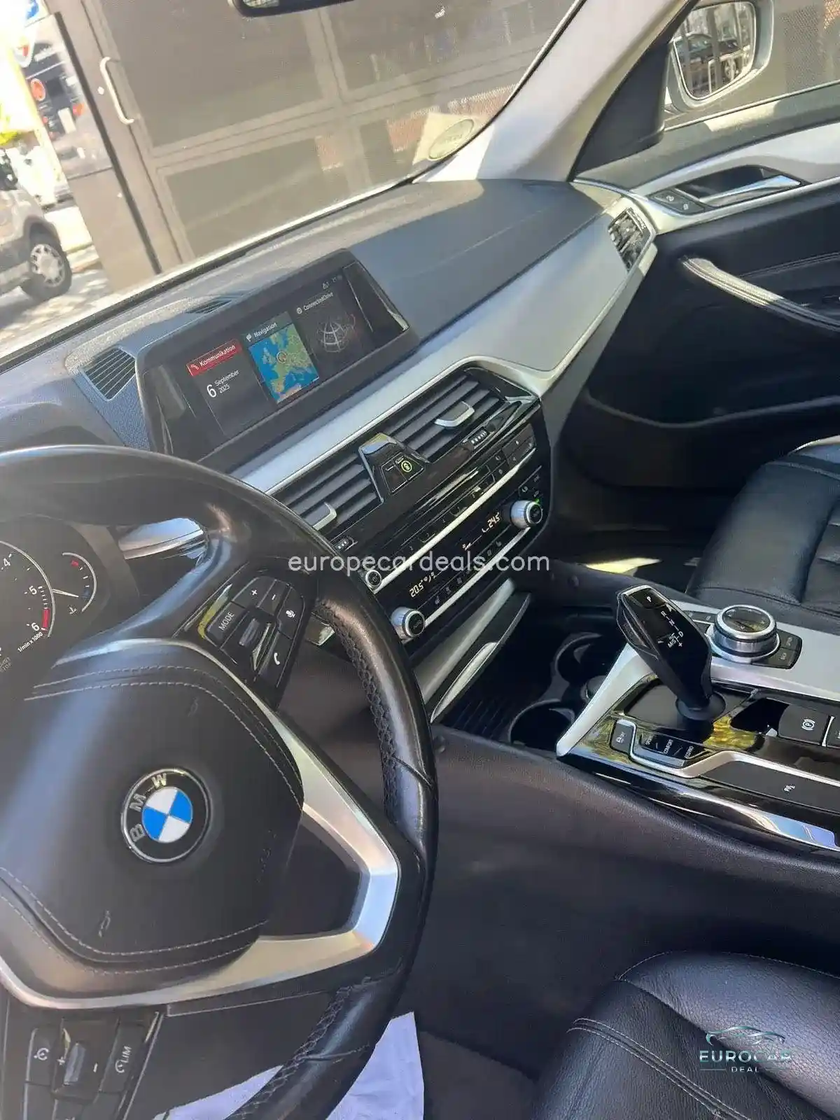 BMW 525