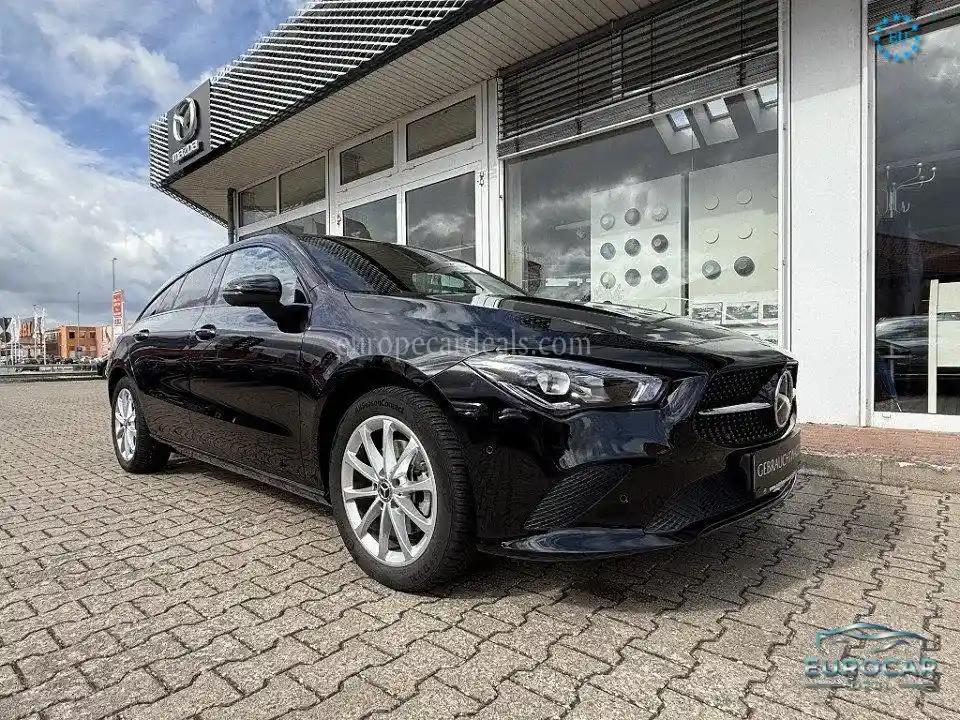Mercedes-Benz CLA 200 Shooting Brake