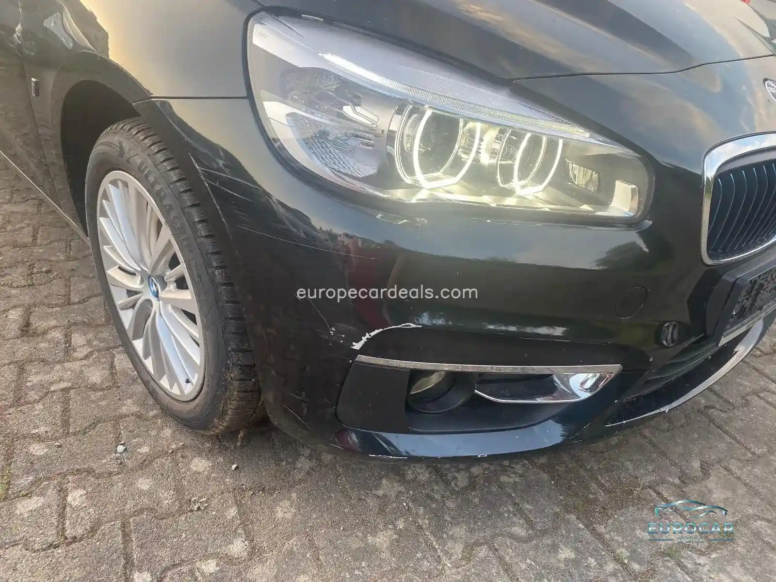 BMW 225