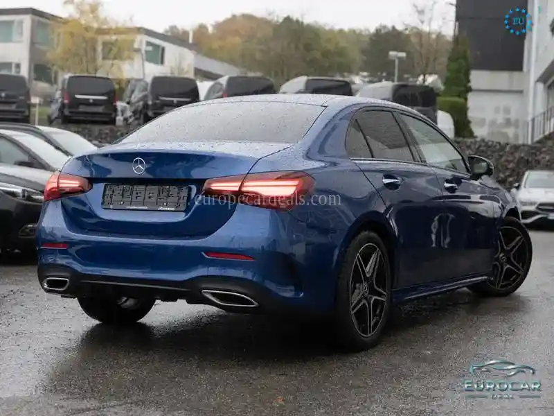 Mercedes-Benz A 220